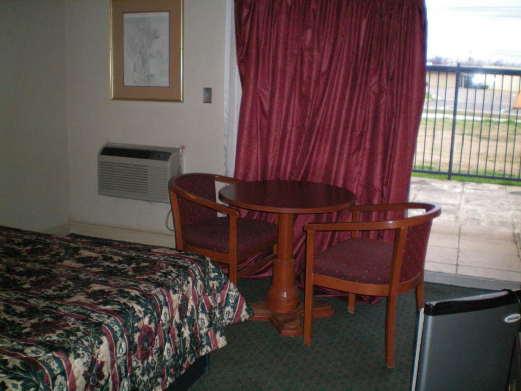 Executive Inn & Suites - Augusta Extérieur photo