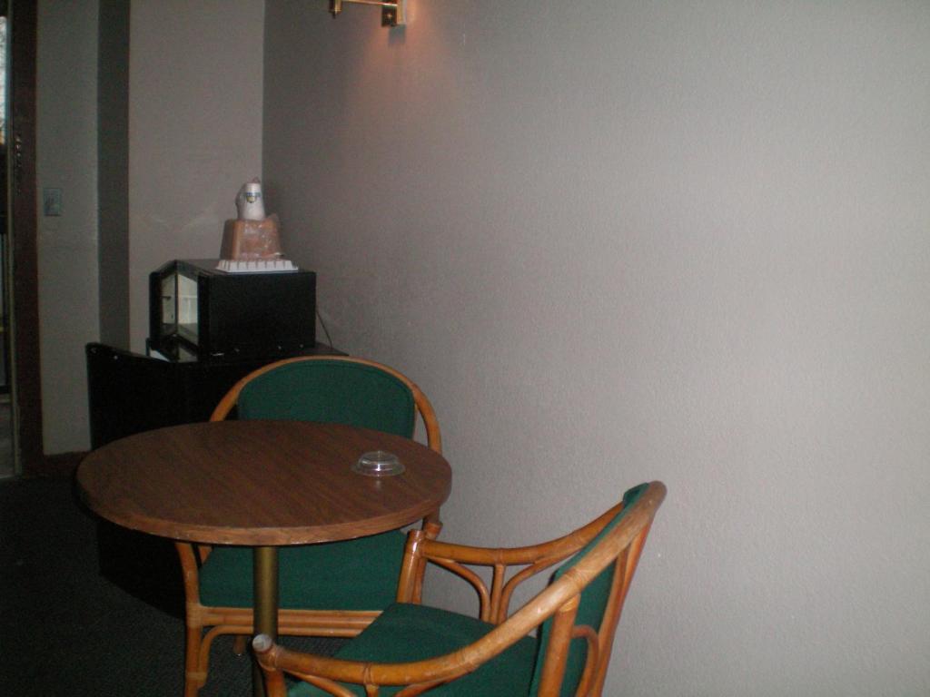 Executive Inn & Suites - Augusta Extérieur photo