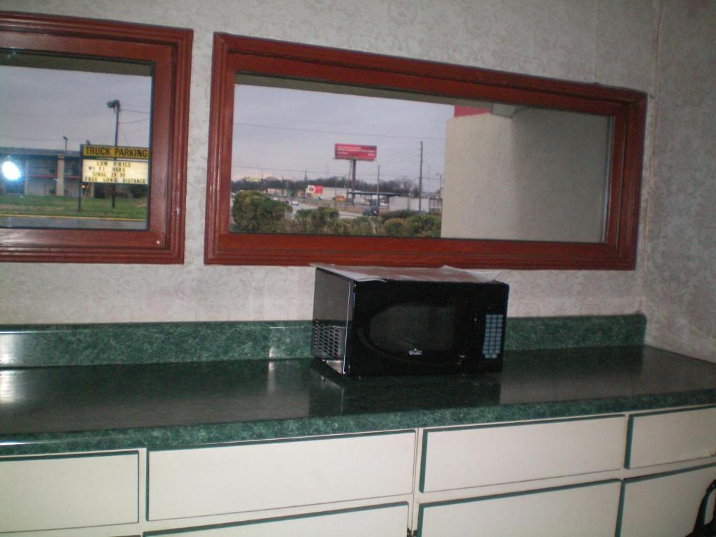 Executive Inn & Suites - Augusta Extérieur photo