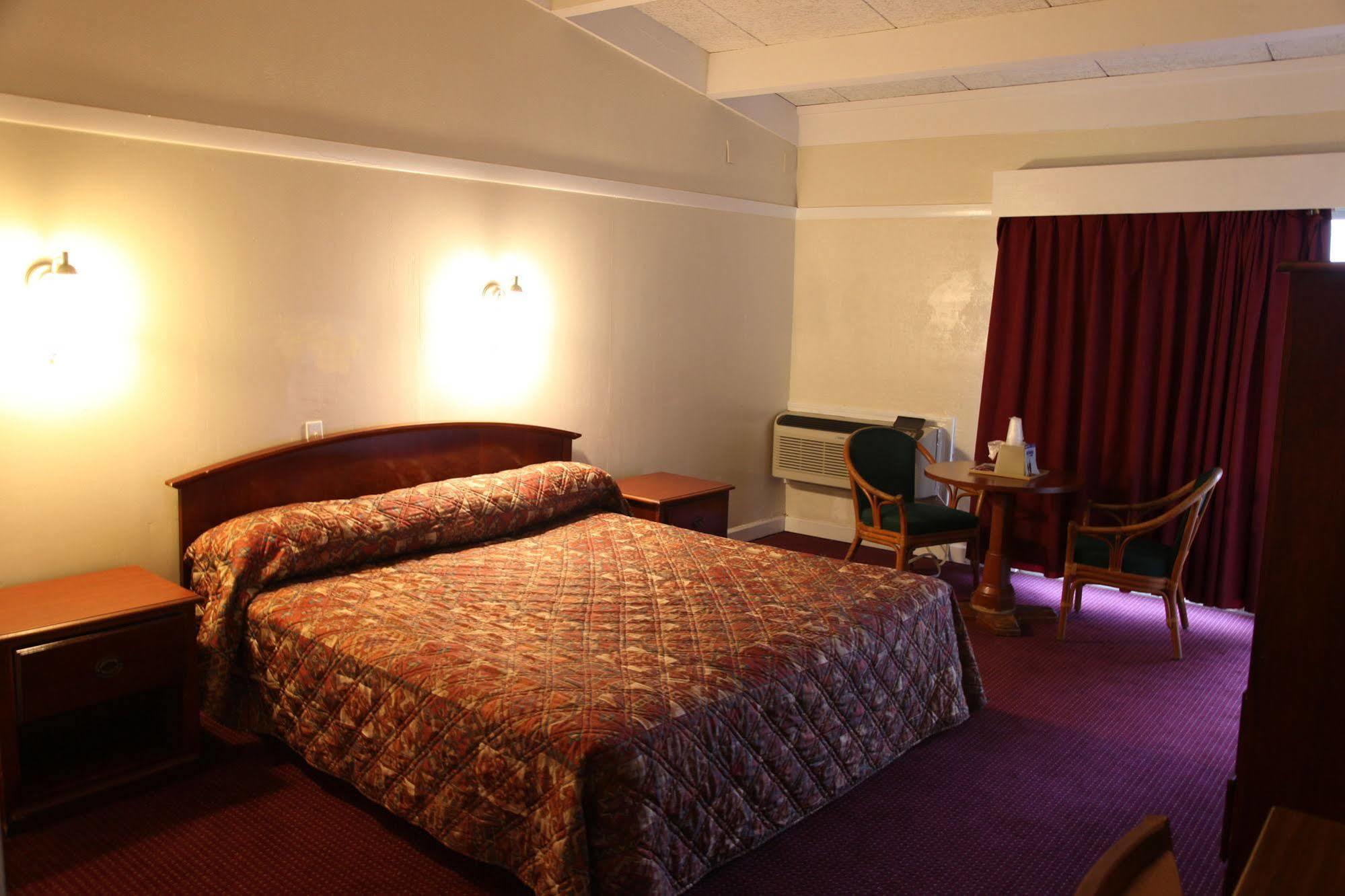 Executive Inn & Suites - Augusta Extérieur photo
